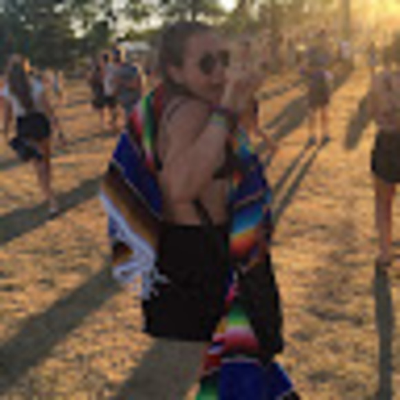 Meet your Posher, Summer - Picture 1 of 1